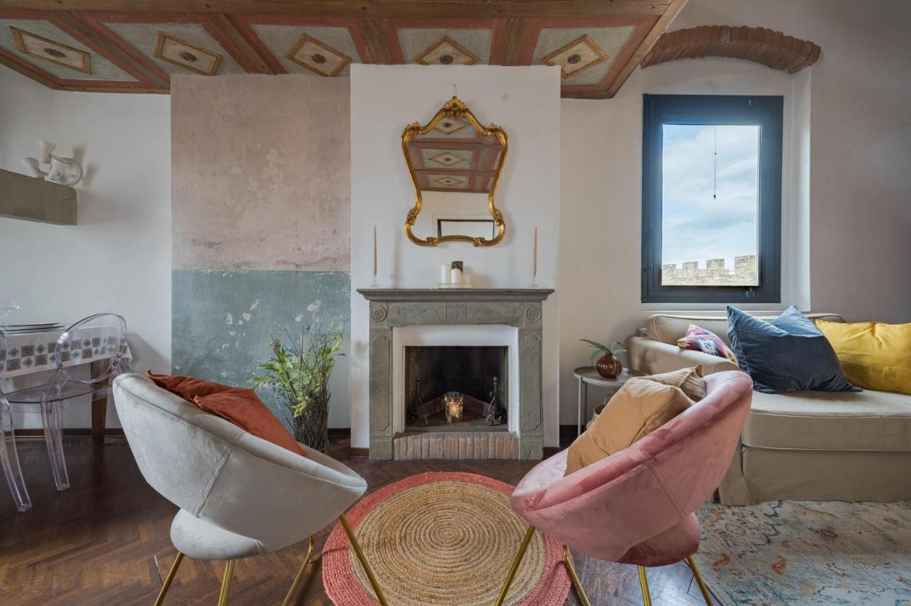 Via Lamberti, 3 - Florence Charming Apartments - Charming And Historic 5Th-Floor Attic Apartment With Elevator In A Building At The Heart Of Vibrant Florence, Just A 2-Minute Walk From All Attractions Exterior foto