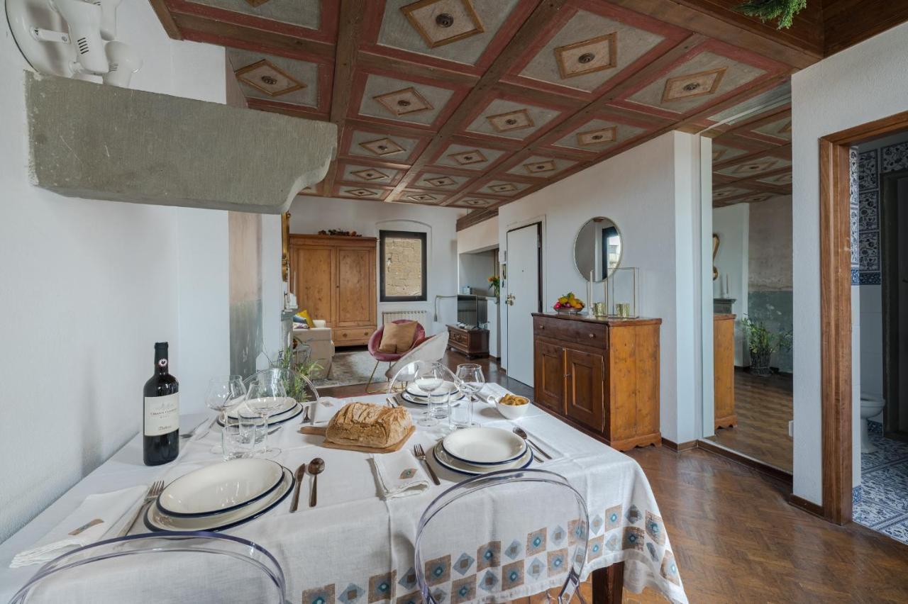 Via Lamberti, 3 - Florence Charming Apartments - Charming And Historic 5Th-Floor Attic Apartment With Elevator In A Building At The Heart Of Vibrant Florence, Just A 2-Minute Walk From All Attractions Exterior foto
