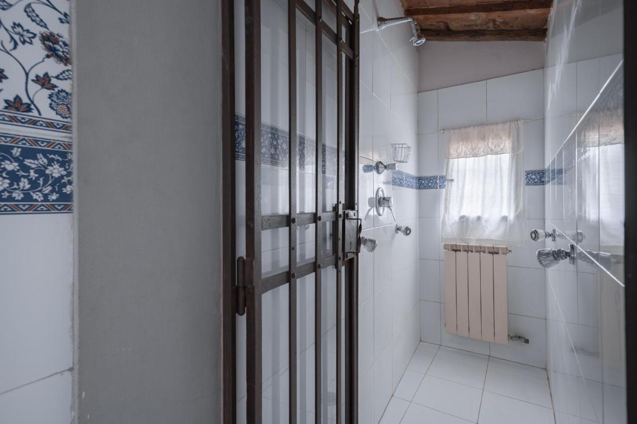 Via Lamberti, 3 - Florence Charming Apartments - Charming And Historic 5Th-Floor Attic Apartment With Elevator In A Building At The Heart Of Vibrant Florence, Just A 2-Minute Walk From All Attractions Exterior foto