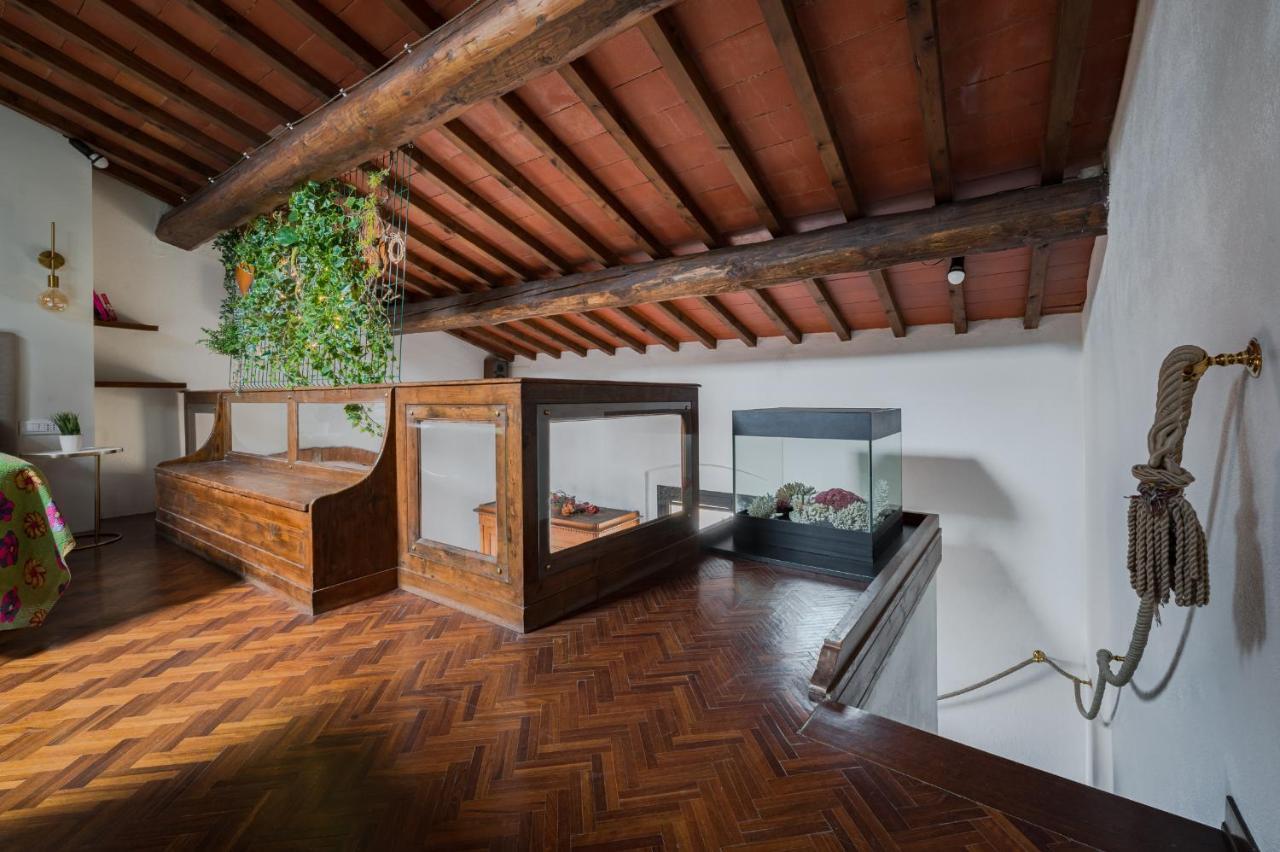 Via Lamberti, 3 - Florence Charming Apartments - Charming And Historic 5Th-Floor Attic Apartment With Elevator In A Building At The Heart Of Vibrant Florence, Just A 2-Minute Walk From All Attractions Exterior foto